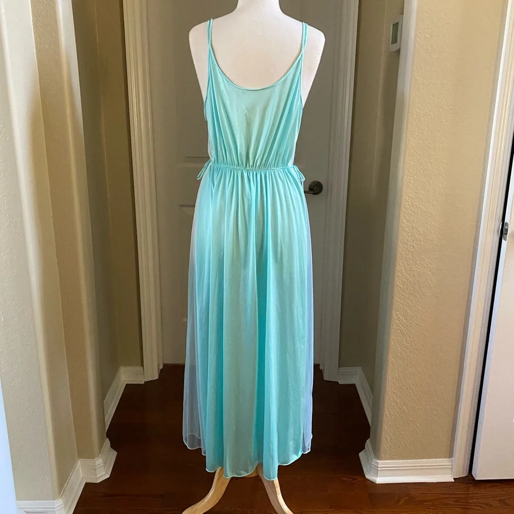 Vintage Peignoir Negligee Set - Picture 13 of 15
